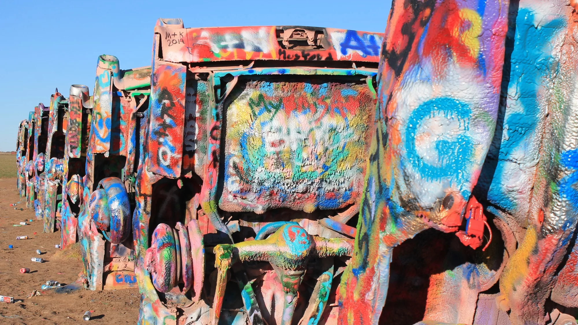 Pintadas en los coches de Cadillac Ranch