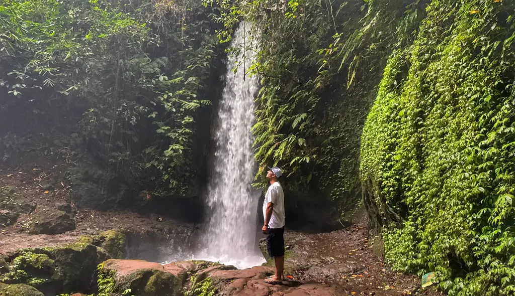 Cascada Manuaba en Bali, un rincón escondido entre la selva