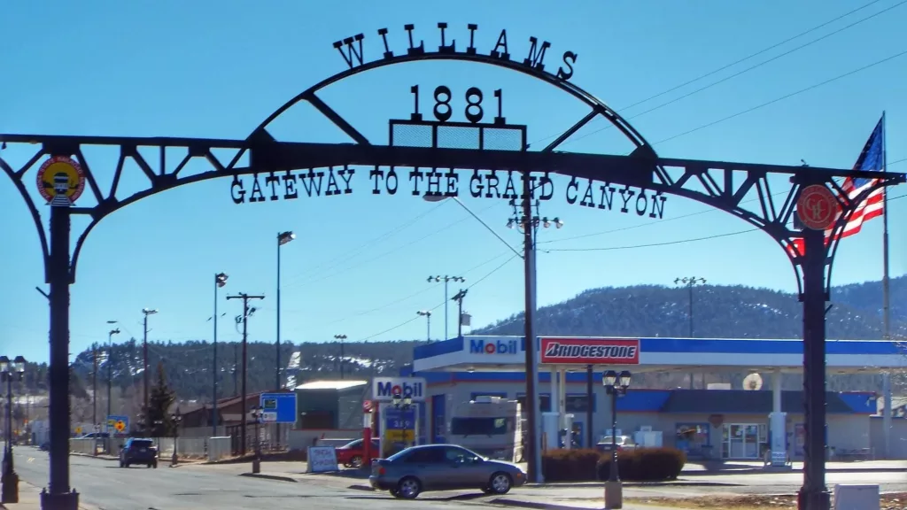 Arco de entrada a Williams, Arizona, en la Ruta 66