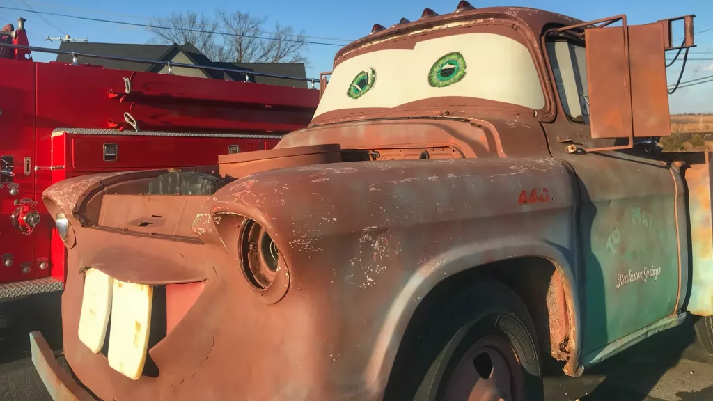 Réplica de Mate en la Ruta 66, el icónico camión de Cars