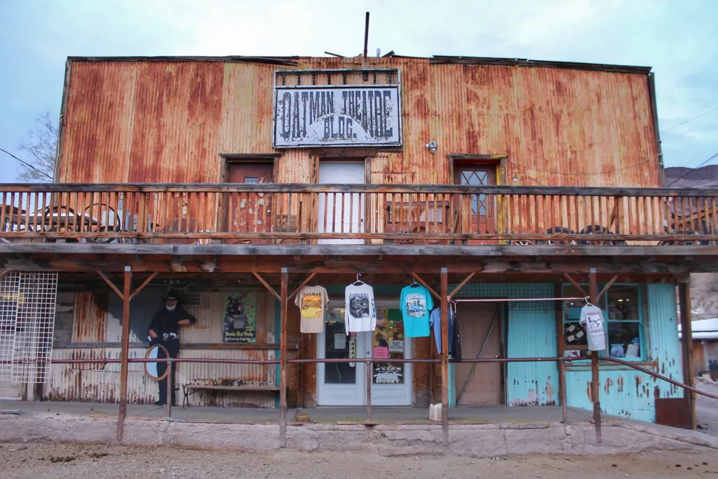 Oatman Theatre en la Ruta 66, un icónico edificio del viejo oeste