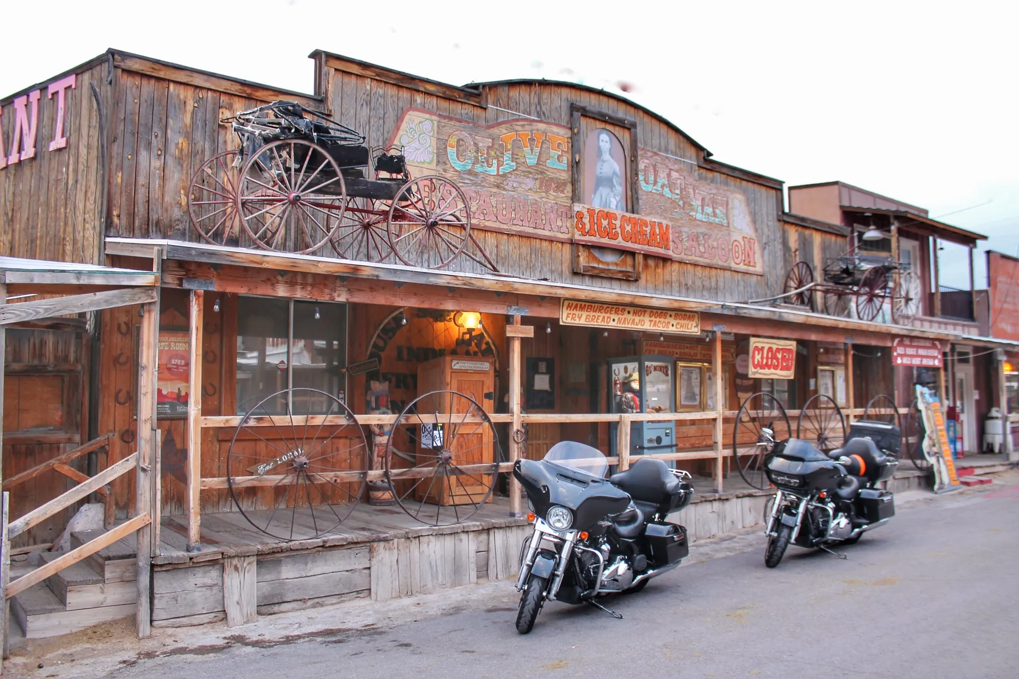 Olive Oatman Saloon en la Ruta 66
