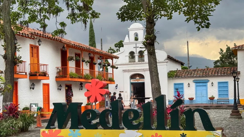 Pueblito Paisa en Medellín, un rincón con encanto colombiano