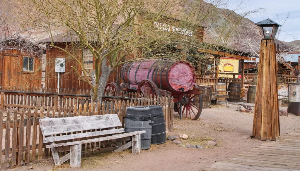 Pueblo fantasma de Calico en la Ruta 66 con su característico ambiente del viejo oeste